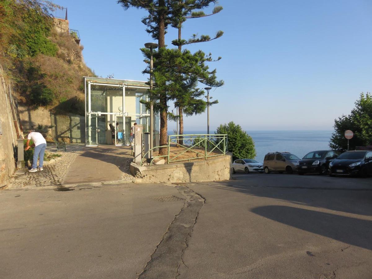 Amaita Apartment Ventimiglia Exterior photo